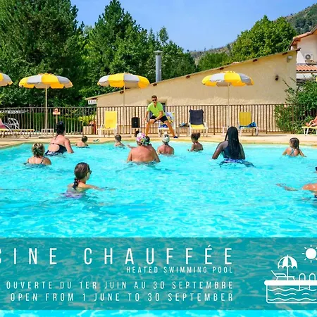 Les Eaux Chaudes Camping