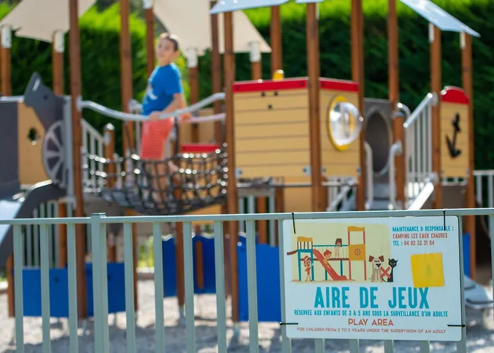 Campsite Les Eaux Chaudes Digne-les-Bains