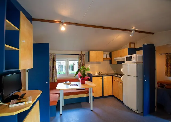 Les Eaux Chaudes Campsite Digne-les-Bains